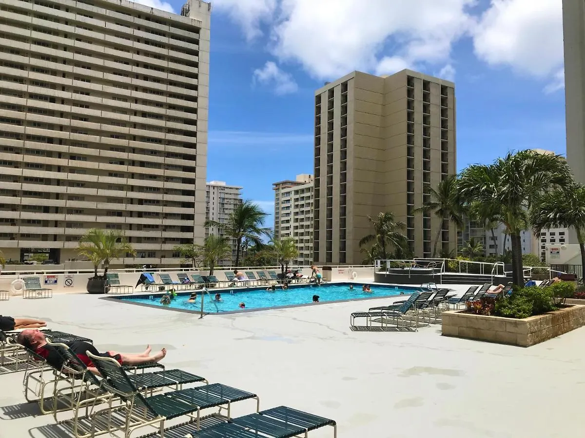 Gorgeous Beach Dream Penthouse With Ocean Views, Parking Included Honolulu 0*,  Stati Uniti