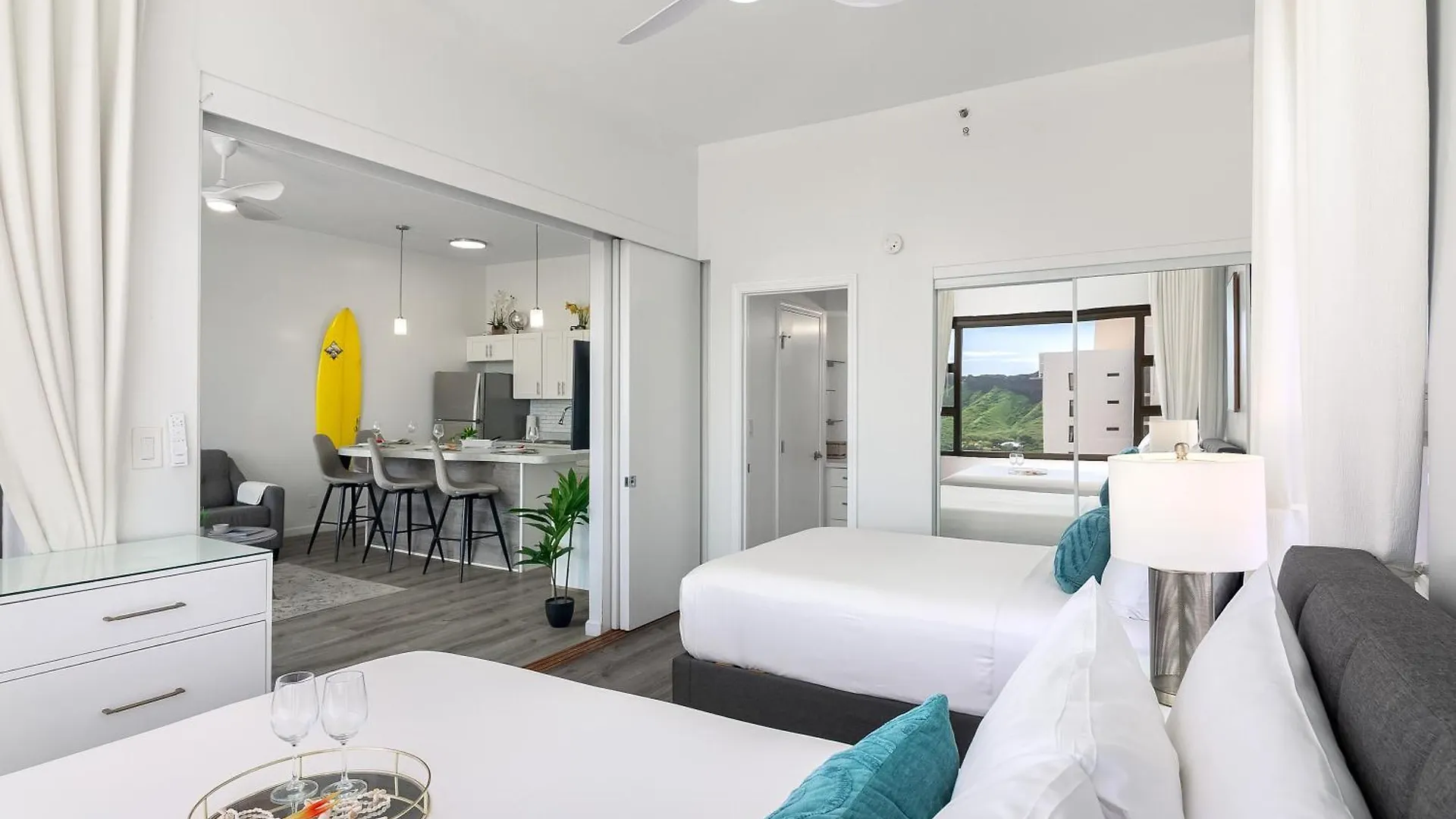 Gorgeous Beach Dream Penthouse With Ocean Views, Parking Included Honolulu Verenigde Staten
