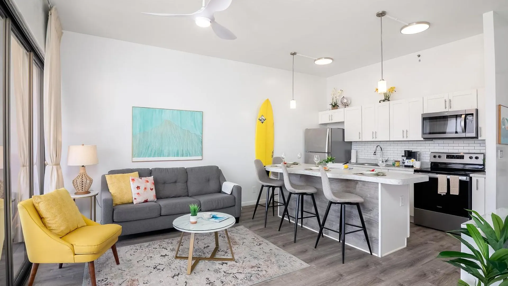 Gorgeous Beach Dream Penthouse With Ocean Views, Parking Included Honolulu