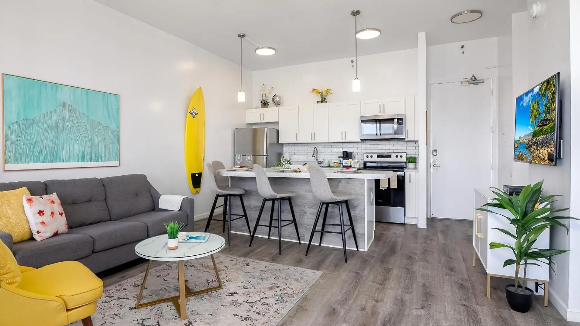 Gorgeous Beach Dream Penthouse With Ocean Views, Parking Included Honolulu 0*,